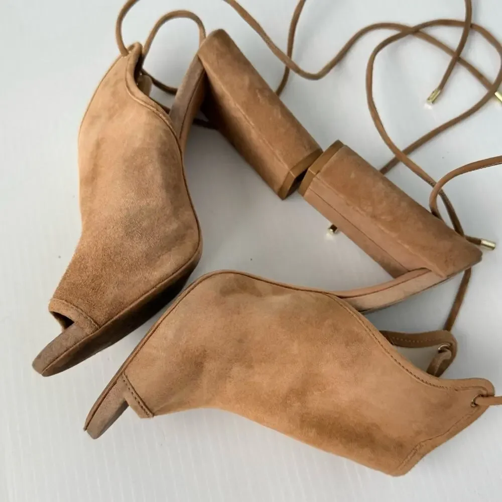 Kenneth Cole New York Delila lace up block heeled peep toe suede tan size 7.5